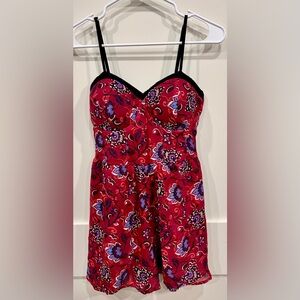 Women’s Xhilaration Romper Adjustable Spaghetti Straps, Red Floral Pattern Sz M